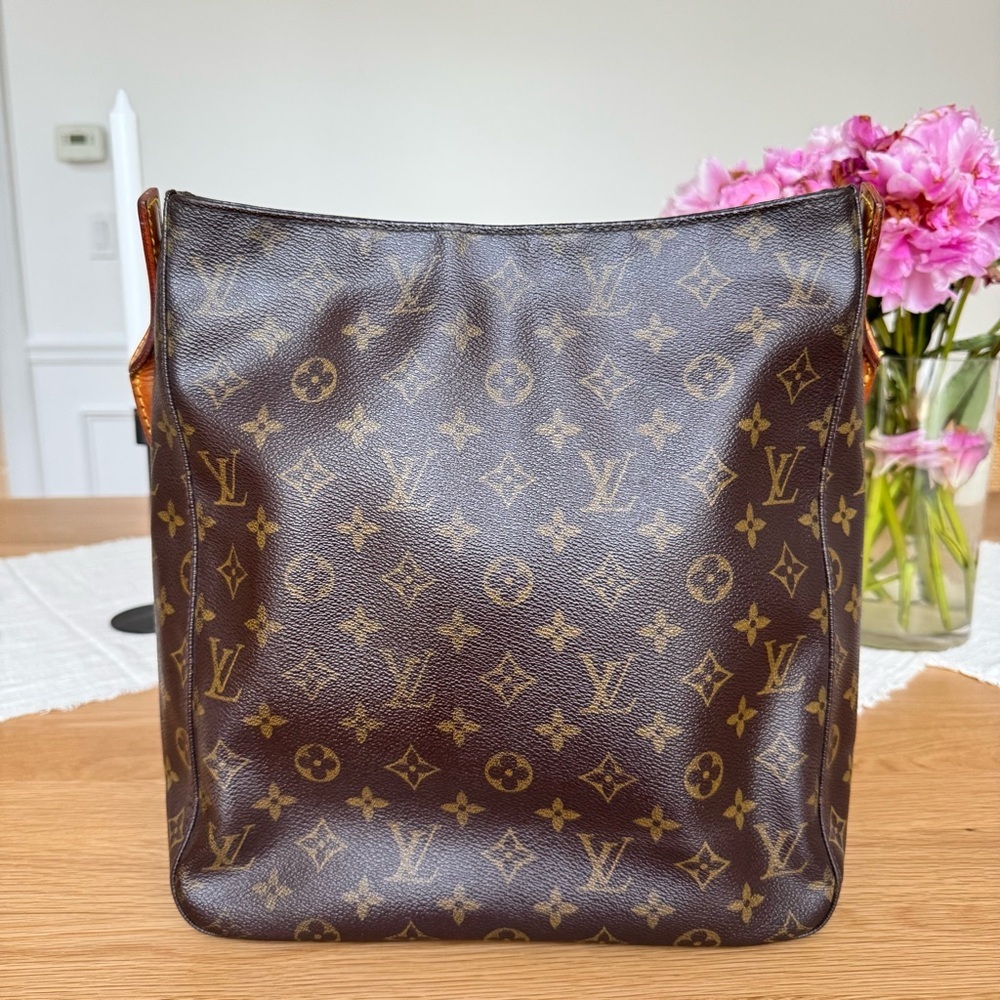 ✅AUTHENTIC✅LOUIS VUITTON LOOPING GM - Picture 6 of 14